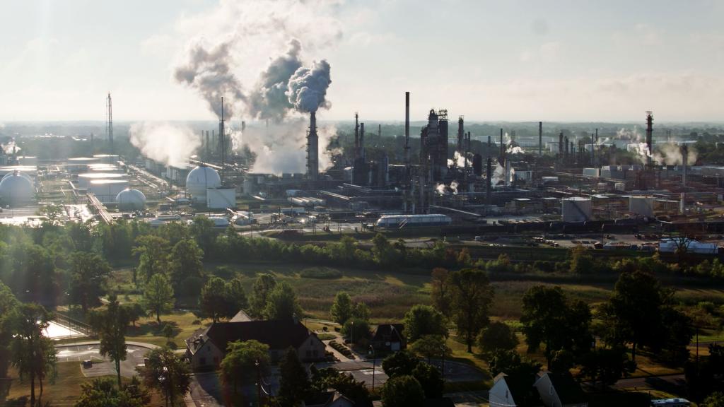 Aerial shot of oil refinery in Ohio